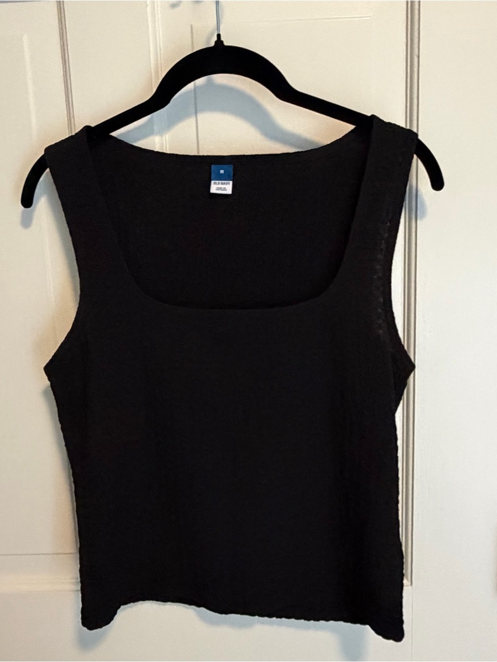 Old Navy Black Square-Neck Textured Tank Top in black sz M